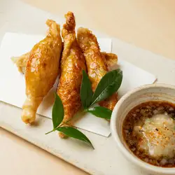 鶏皮餃子　ネギ塩ポン酢添え
