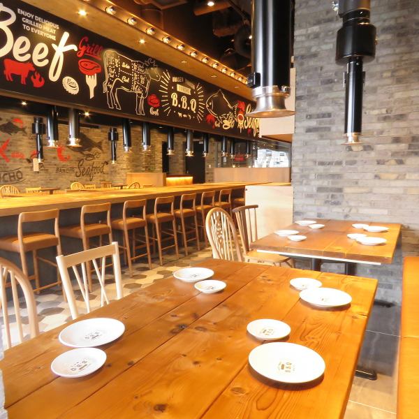 [For welcoming and welcoming parties ♪] Up to 50 people can be rented ♪ We have prepared seats that are perfect for small parties and drinking parties.A peaceful atmosphere where colleagues and friends can easily enjoy themselves.There is no doubt that it will excite the conversation as well!