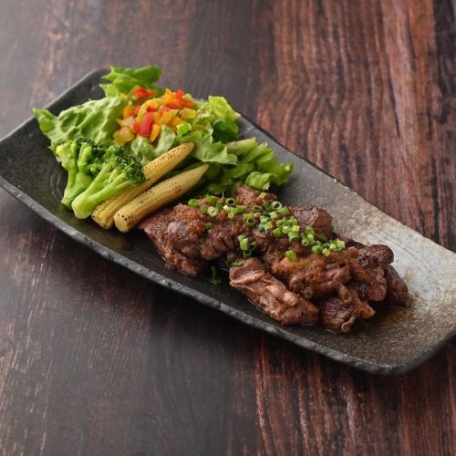 Beef skirt steak with Japanese-style grated sauce