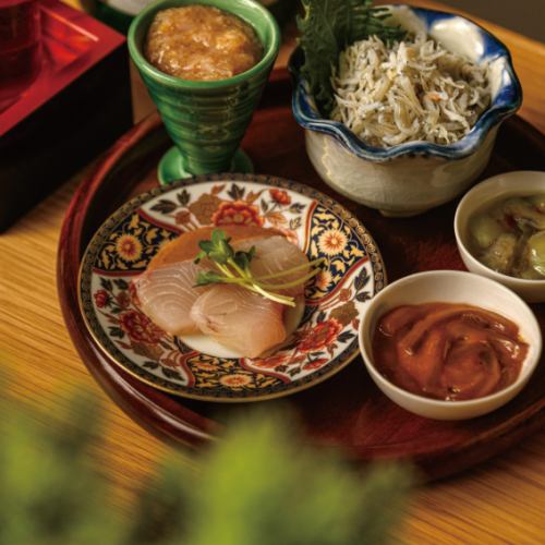 これさえあれば10杯いける珍味5種盛り