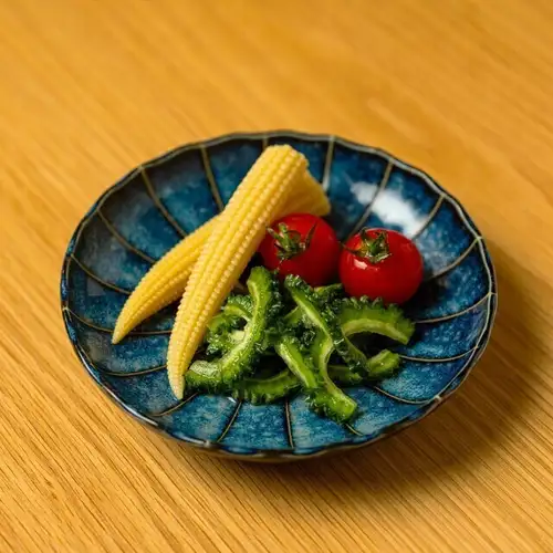 略微醃製的夏季蔬菜