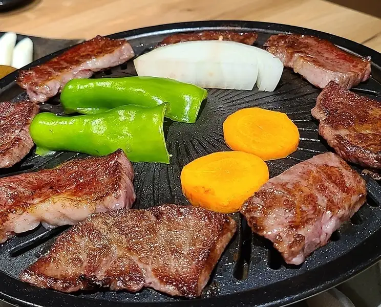 焼肉も店内でお召し上がりいただけます！