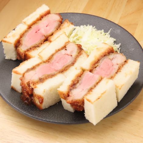 お土産に人気！【カツサンド】