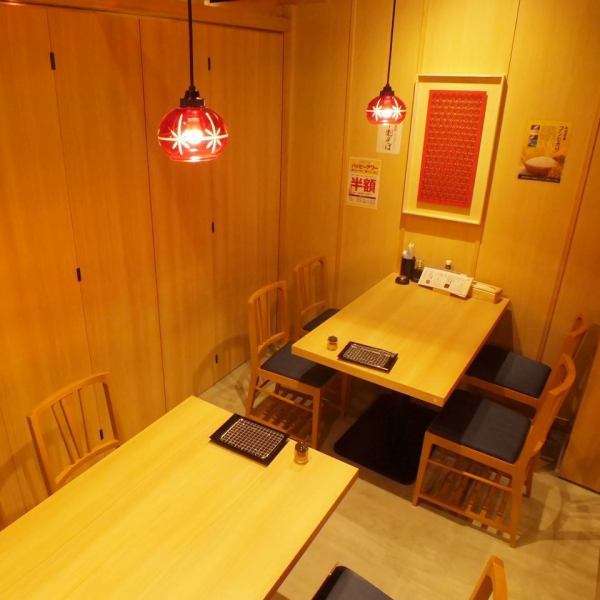 [Private room] Since there is a movable wall, it is possible to accommodate from a private room for up to 8 people to a private room for up to 32 people.You can eat with confidence even in the corona vortex.