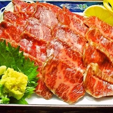 We are proud of our marbling horse sashimi!