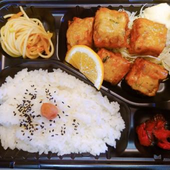 Surimi fried lunch box