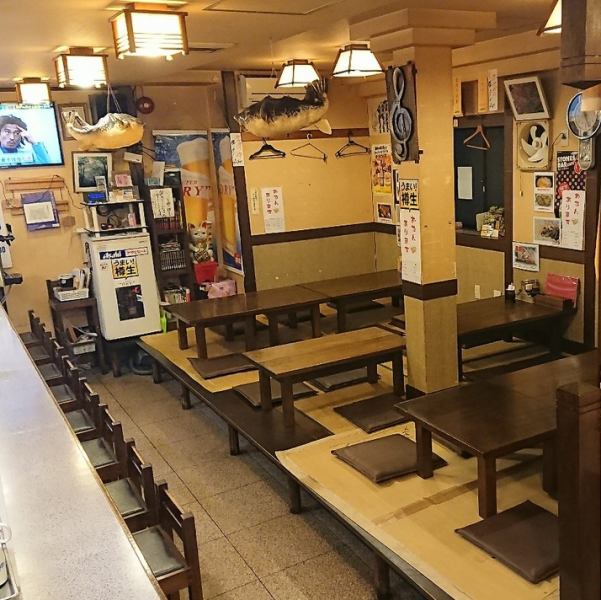 The canteen at daytime, and the Fuji restaurant at an izakaya at night.The calm store can accommodate up to 30 people, so it is also recommended for company banquets and drinking parties with friends who like you ♪ If you want a charter, please contact us as soon as possible.