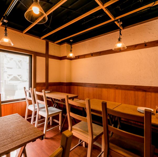 [Complete private room] The table seats on the 2nd floor can be used as a private room for 8 to 12 people! It is ideal for team drinking parties and banquets ♪ Smoking is also possible ◎ Enjoy around a large table Masuyo ♪