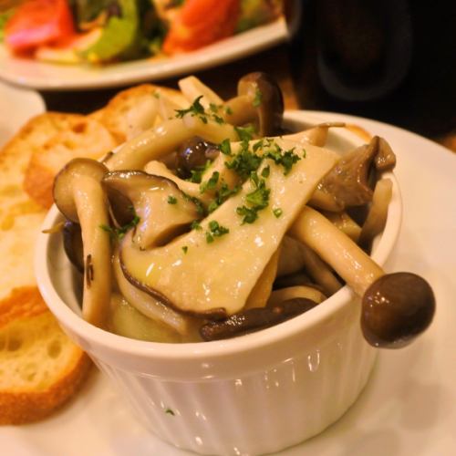 One plus dish ♪ Marinated mushrooms