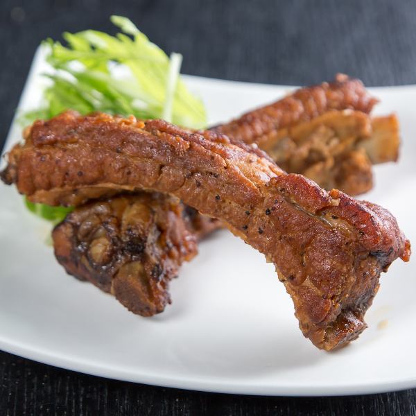 【スペアリブ】口の中でとろけてしまうほど柔らかい絶品♪