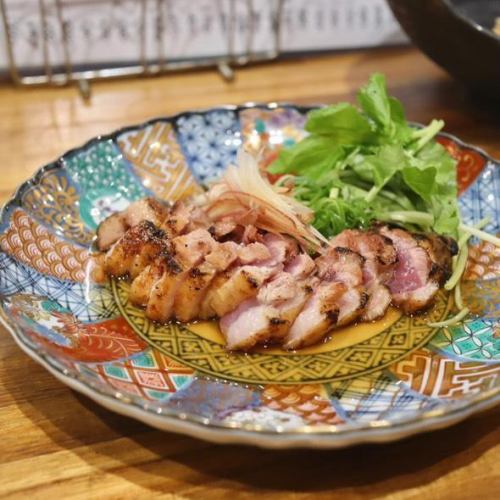 鴨肉モモ肉のタタキ