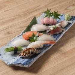 【名物】寿司盛合せ　各種