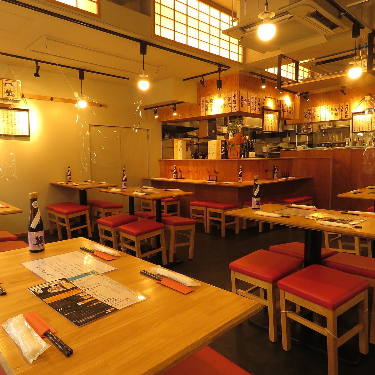 100種類以上の日本酒を常備！接待など大切なシーンで！