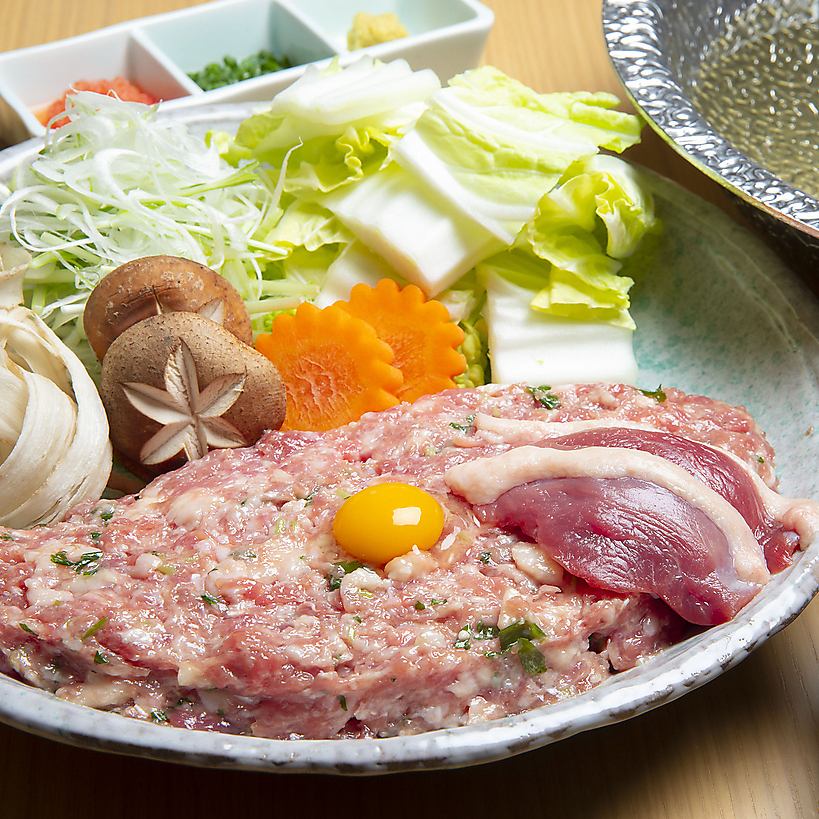我們還提供時尚的單點菜餚、當地清酒、燒酒和葡萄酒。