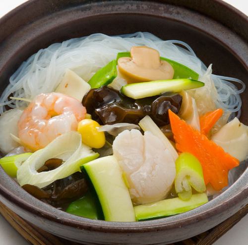 Stewed seafood and vermicelli