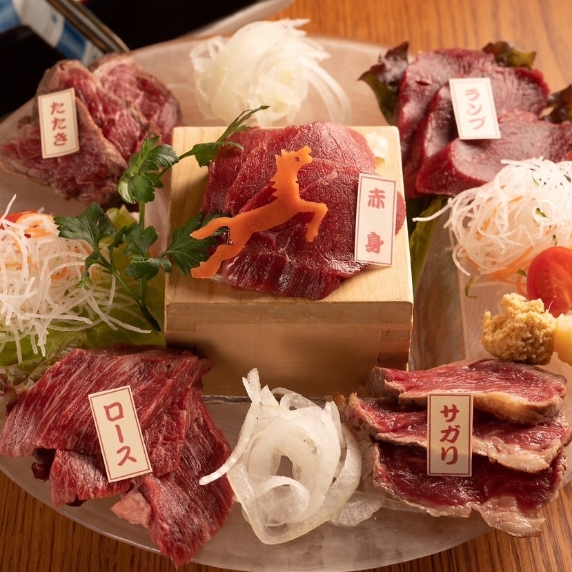 白石駅近くの隠れ家!希少な日本酒と絶品馬肉を味わう大人の空間