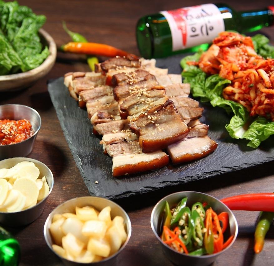 You can also take plenty of vegetables in the discerning samgyeopsal♪