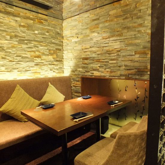 [2 minutes from Shinagawa Station] There is a small private room that is perfect for dates and girls' gatherings ♪