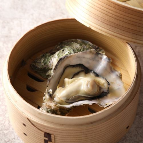 本日の蒸し牡蠣　1個