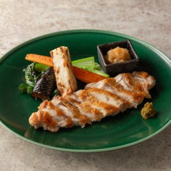 大山どりもも肉の塩焼きと焼き野菜