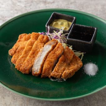 山形豚のロースカツ　小茄子の辛子タルタル