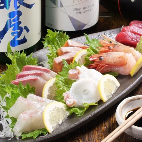We purchase delicious seafood from the special route at the best market of the day.Such a delicious [5 kinds of seafood sashimi]