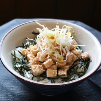 ミニチャーシュー丼