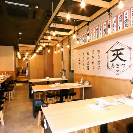近鉄名古屋駅から徒歩4分の好立地！洗練された店内でゆっくりとおくつろぎください。