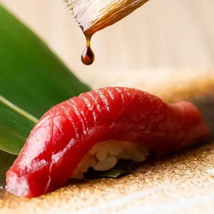 【晚間：11月起】時令主廚精選「Kabuto 'ITADAKI'套餐」 25,300日圓（含稅）