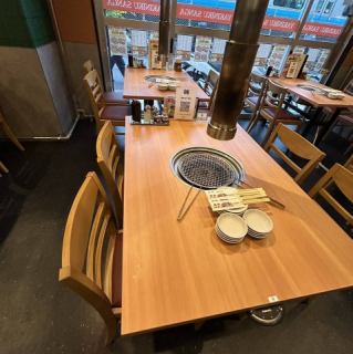 大人数の宴会や飲み会にぴったり！自家製のタレが美味しさの決め手です。甘すぎない絶妙な味わいが、お肉の旨みを引き立てます。みんなで囲む焼肉は、より一層美味しく感じられ、楽しい時間を演出します。厳選されたお肉と自家製タレを組み合わせて、特別なひとときをお楽しみください。