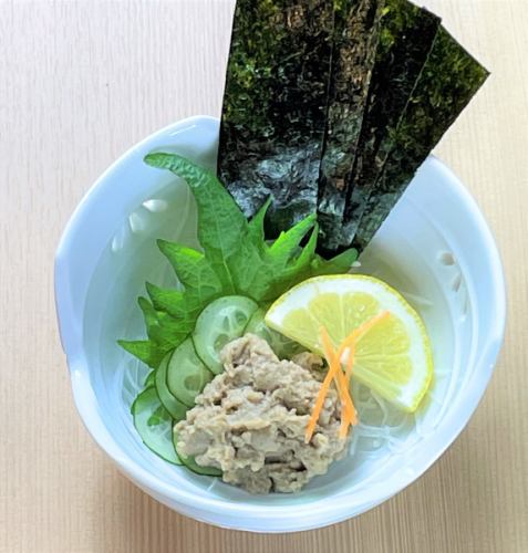 Crab miso soup, flounder kelp soup, and soup stock with kazunoko
