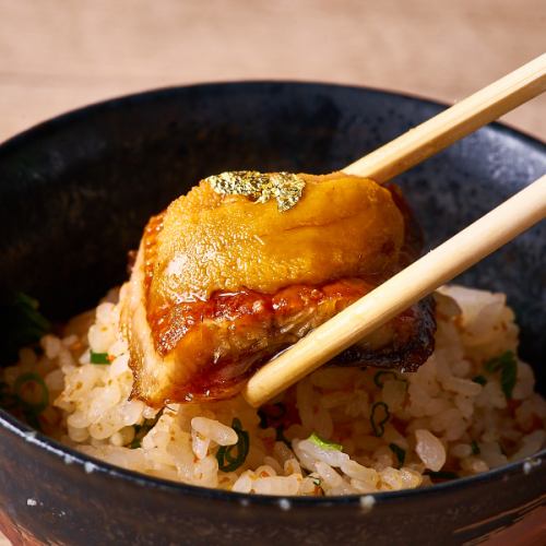 Raw sea urchin rice and eel rice bowl hitsumabushi style