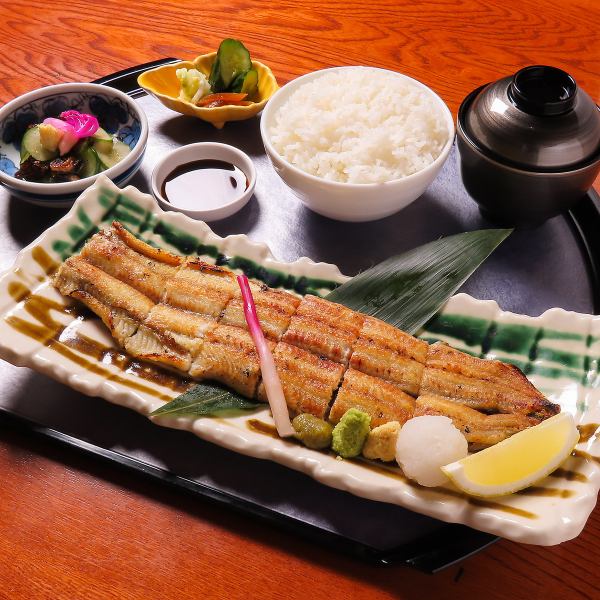 【白焼きで味わう鰻の醍醐味】うなぎ白焼膳 一尾5180円(税込)