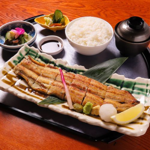 【白焼きで味わう鰻の醍醐味】うなぎ白焼膳 一尾5180円(税込)