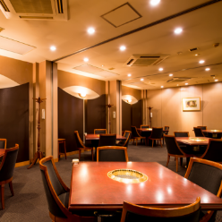 少人数からグループ、団体利用まで様々なシーンに対応できる個室スペースも完備しております♪パーティールーム利用は最大24名までOK!