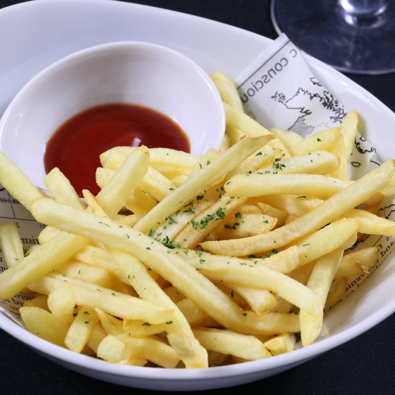 Potato fries with your choice of spices