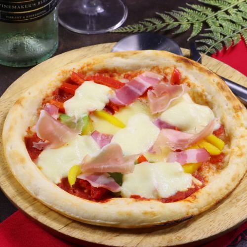 三種のチーズの生ハムMIXPizza
