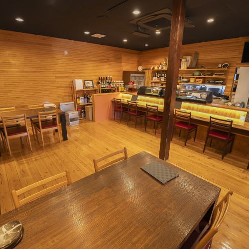 <p>歓送迎会や忘年会、新年会などの宴会、また、同窓会や地域の集まり、ご家族とのお食事会などにもぜひご利用ください!ゆったりとした空間で、楽しい会話と共に心温まるお料理をお楽しみください。大切な人と思い出に残る時間をお過ごしいただけます。まずはお気軽にお問い合わせください。</p>