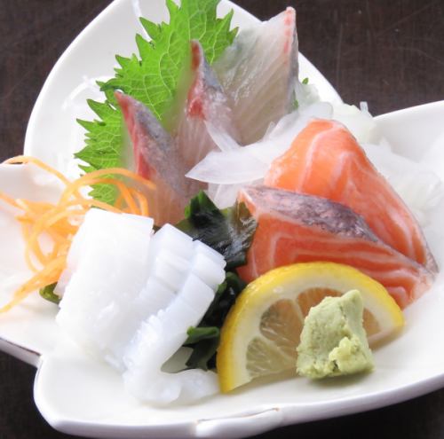 Assorted sashimi (plum)
