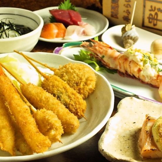 享用包括7种类型的炸串在内的时令料理★全天畅饮套餐-周四4500日元（不含税）