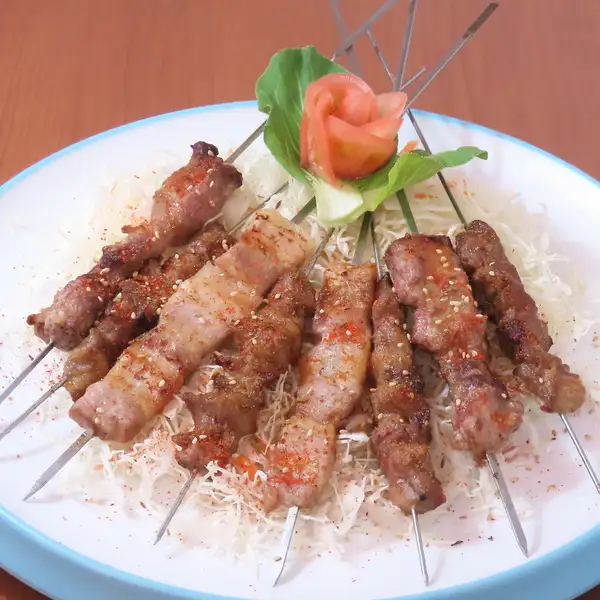 【本場一押しの味！】スパイス香る自慢の味♪「特色 焼カオ（中国風炭火串焼き）各種」