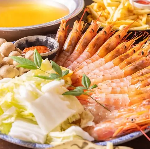 新鮮なお刺身でも食べれるぷりぷりの海老しゃぶです!!一度ご堪能ください。
