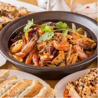 【150分飲み放題付】たっぷり野菜とカプサイシン「麻辣香鍋」コース