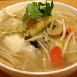 さっぱり野菜麺（素菜刀削麺）