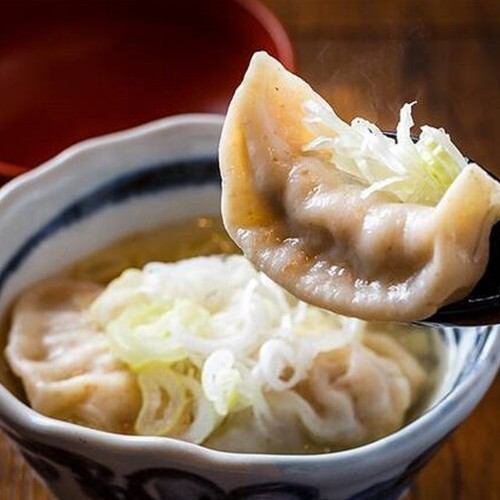 [Grilled gyoza, boiled gyoza, oiled dumplings, etc.] More economical than single items♪ 6-course "Plum" course with 120 minutes of all-you-can-drink