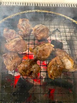Charcoal-grilled Iberico pork skirt steak