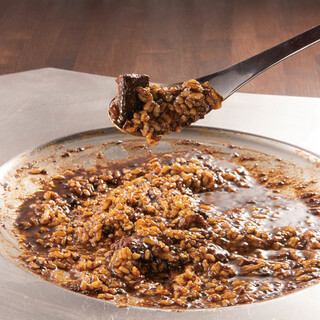 和牛すじ黒カレー雑炊