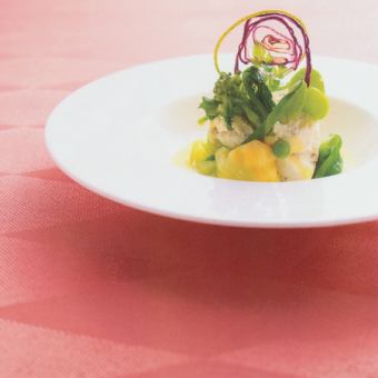 【Anniversary】 Champagne can be chosen with 1 drink + cake! 3 kinds of appetizers, fish & meat dishes, dessert too!