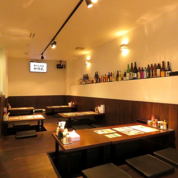 【仲間内の宴会に◎】入口から店内全体を見渡すことが出来る、どこか懐かしい和風な店内。お昼はとんかつを中心とした定食、ラーメンをご提供。夜は居酒屋形態で営業しております。リーズナブルながらボリューム◎の美味しいお料理をお召し上がりください。