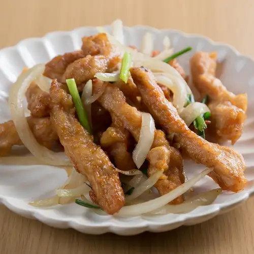 外酥里嫩，香气扑鼻！上海风味麻辣椒盐五花肉。